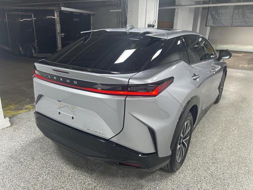 2024 Lexus RZ 300e Premium