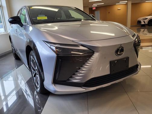 2024 Lexus RZ 300e Premium