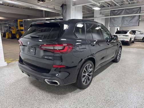Black Sapphire Metallic 2022 BMW X5 xDrive40i