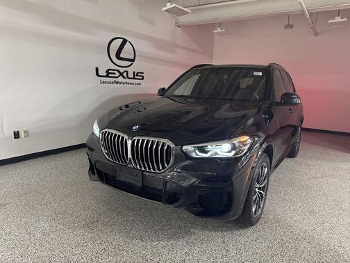 Black Sapphire Metallic 2022 BMW X5 xDrive40i