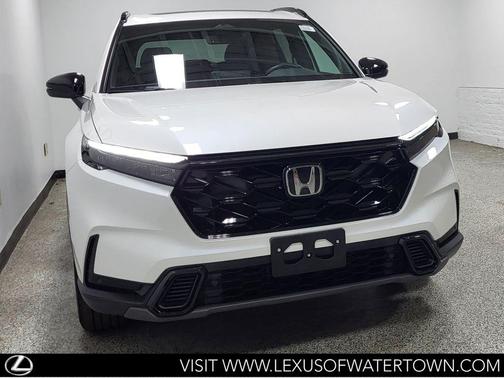 Platinum White Pearl 2026 Honda CR-V Hybrid Sport-L AWD