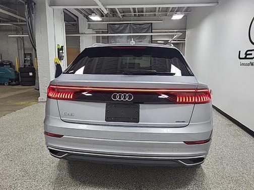 2022 Audi Q8 55 Prestige