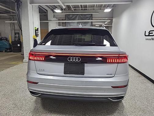 2022 Audi Q8 55 Prestige
