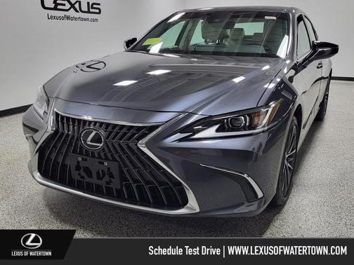 2025 Lexus ES 300h Base