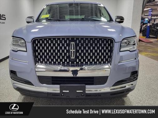 2022 Lincoln Navigator Black Label