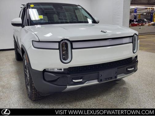 2023 Rivian R1S Adventure