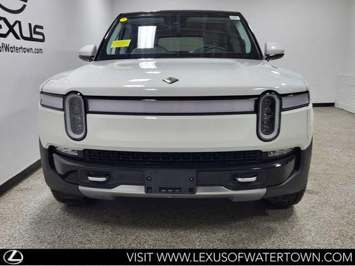 2023 Rivian R1S Adventure