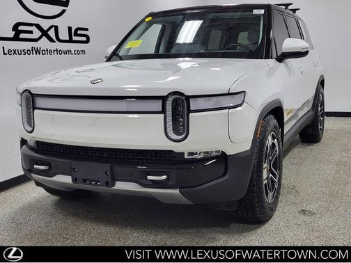 2023 Rivian R1S Adventure