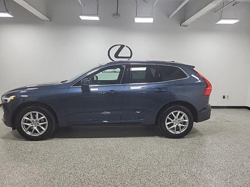 2018 Volvo XC60 T5 Momentum