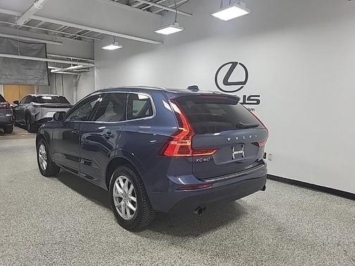 2018 Volvo XC60 T5 Momentum