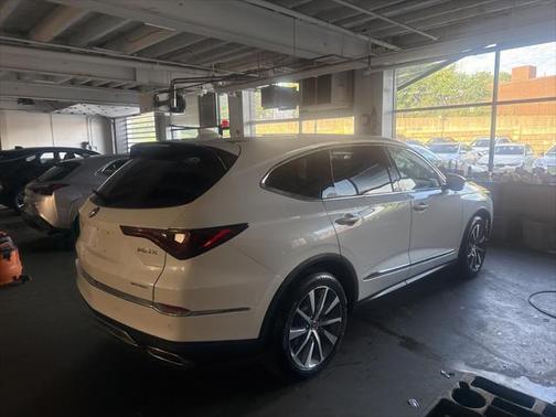 2025 Acura MDX Technology Package