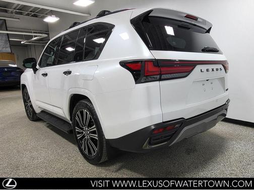 Eminent White Pearl 2025 Lexus LX 600 Luxury