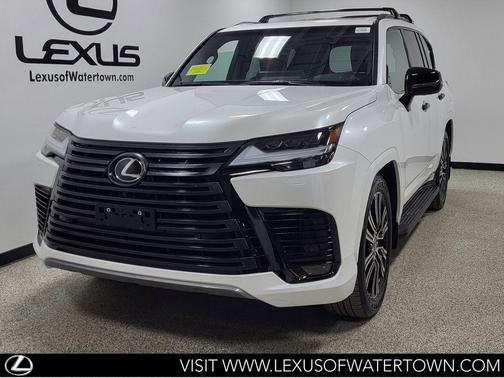 Eminent White Pearl 2025 Lexus LX 600 Luxury