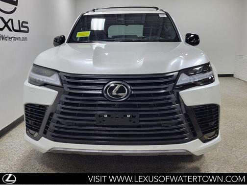 Eminent White Pearl 2025 Lexus LX 600 Luxury