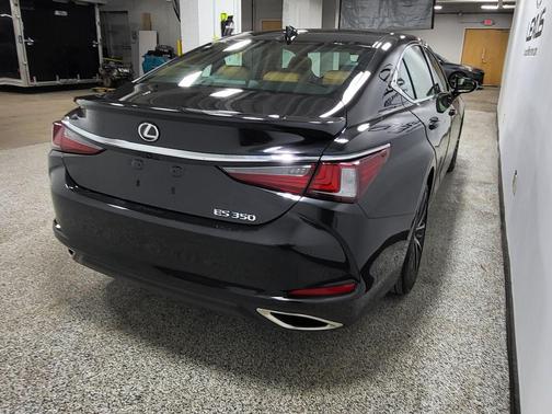2024 Lexus ES 350 Base
