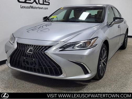 2025 Lexus ES 300h Base