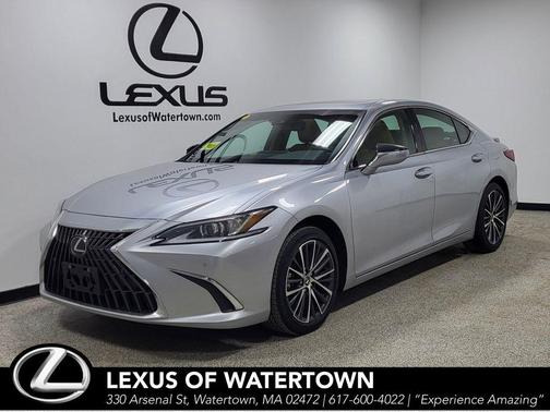 2025 Lexus ES 300h Base