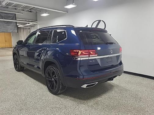 2022 Volkswagen Atlas 3.6L SE w/Technology