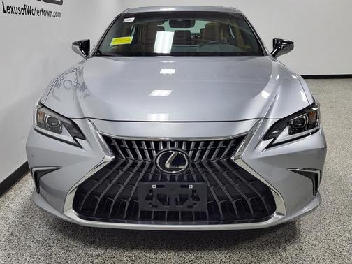 2023 Lexus ES 350 Base