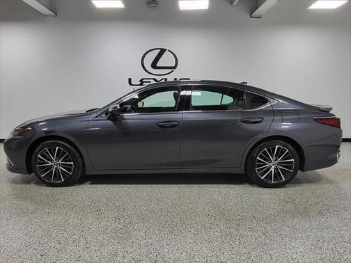 2024 Lexus ES 300h Premium