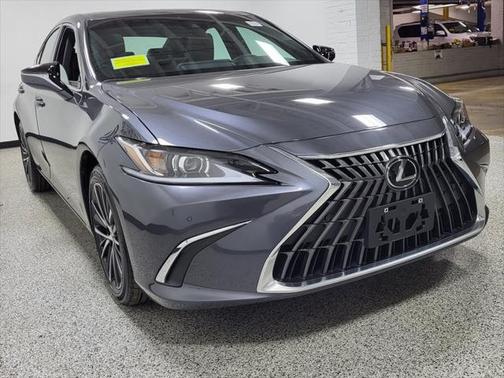 2024 Lexus ES 300h Premium