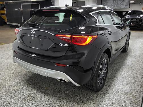Black Obsidian 2018 INFINITI QX30 Premium
