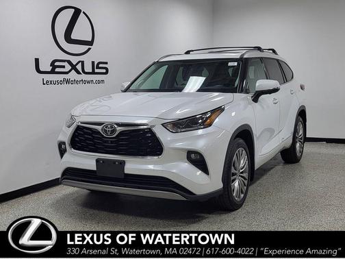 Wind Chill Pearl 2023 Toyota Highlander Platinum