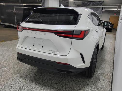 Eminent White Pearl 2025 Lexus NX 450h+ 450h+ Luxury