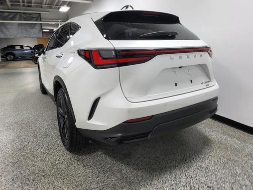 Eminent White Pearl 2025 Lexus NX 450h+ 450h+ Luxury