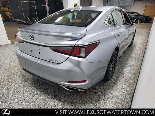 Iridium 2025 Lexus ES 350 Base