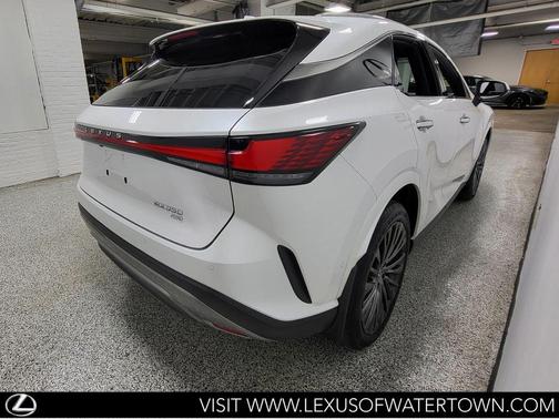 Eminent White Pearl 2023 Lexus RX 350 Luxury