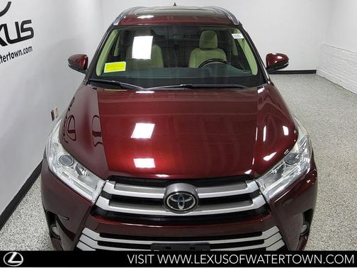 Ooh La La Rouge Mica 2018 Toyota Highlander XLE