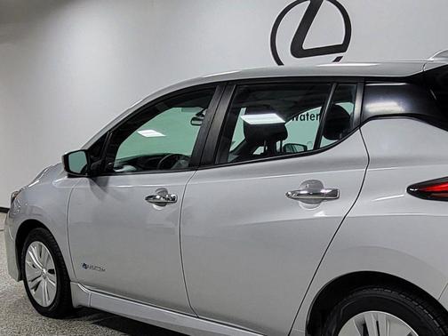 2018 Nissan Leaf S