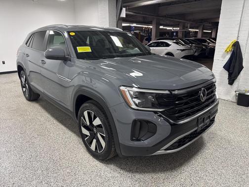 2024 Volkswagen Atlas Cross Sport 2.0T SE w/Technology 4MOTION