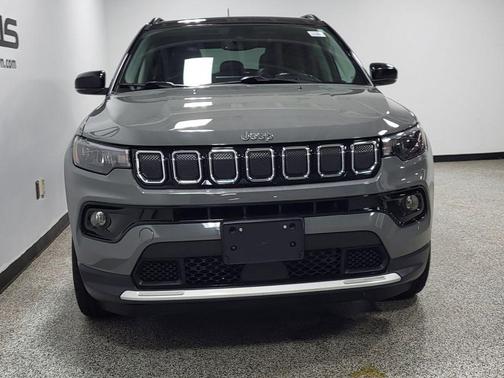 Sting-Gray Clearcoat 2022 Jeep Compass Limited