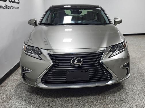 Atomic Silver 2016 Lexus ES 350 Base