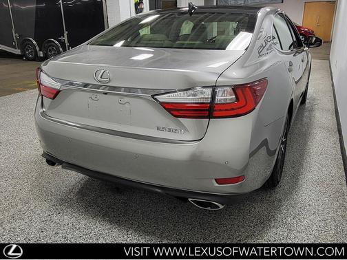 Atomic Silver 2016 Lexus ES 350 Base