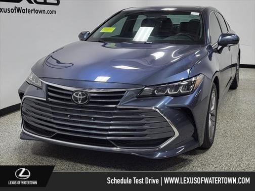 2020 Toyota Avalon XLE