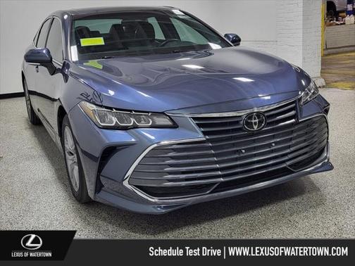 2020 Toyota Avalon XLE