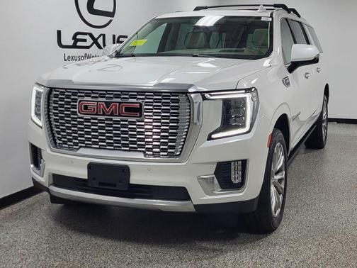 White Frost Tricoat 2022 GMC Yukon XL Denali