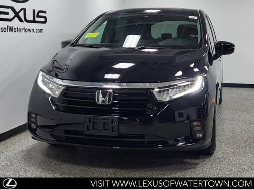 Crystal Black Pearl 2024 Honda Odyssey EX-L
