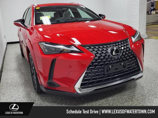 2025 Lexus UX 300h Premium