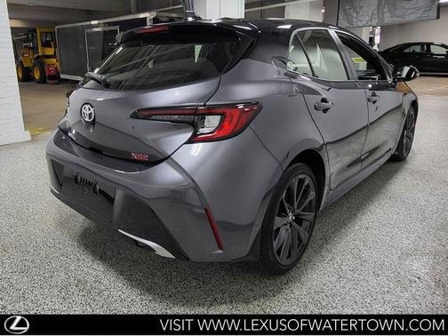 Magnetic Gray Metallic/Midnight Black Metallic 2025 Toyota Corolla XSE