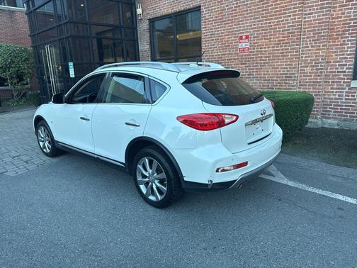 2016 INFINITI QX50 Base