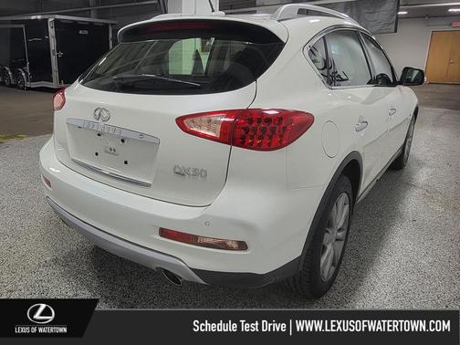 2016 INFINITI QX50 Base