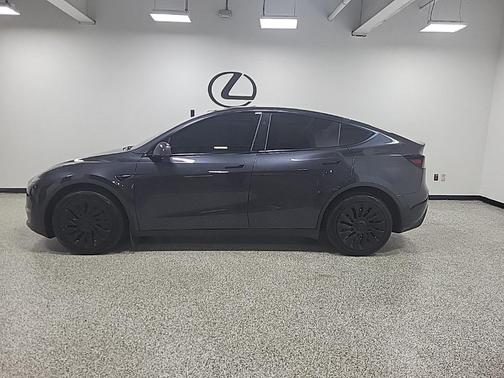 2024 Tesla Model Y Long Range Dual Motor All-Wheel Drive