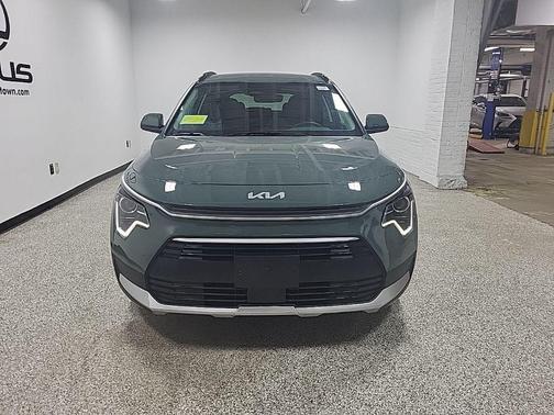 2023 Kia Niro EX