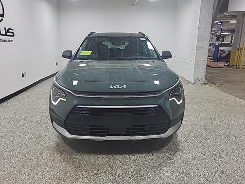 2023 Kia Niro EX