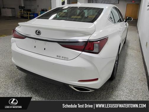 2021 Lexus ES 350 Base