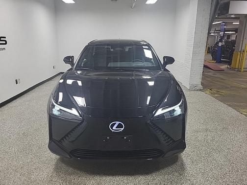 2023 Lexus RZ 450e Premium